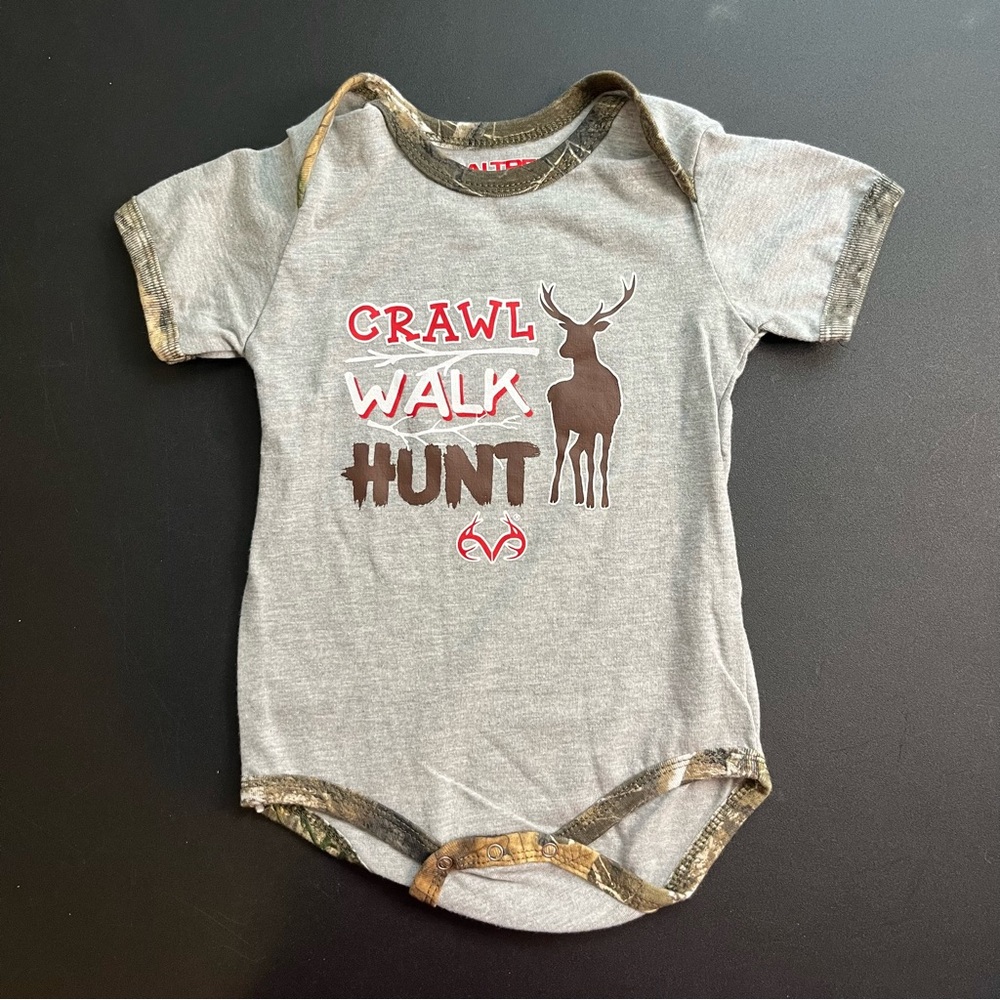 Realtree “crawl walk hunt” grey onesie size 24 months